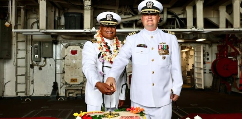 USS Shiloh Holds Change of Command