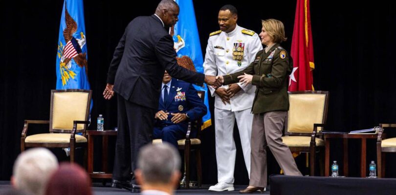 First Woman to Head Southcom Steps Down, Passes Baton to First African-American Commander