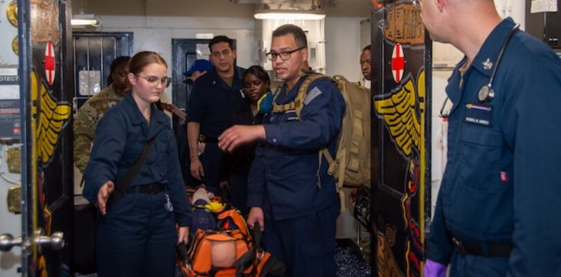 U.S. Army Medics Train with Navy Corpsmen aboard USS Ronald Reagan (CVN 76)