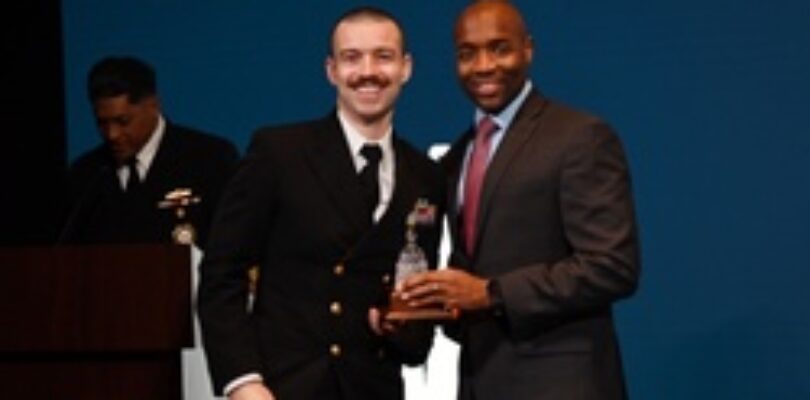 Navy Recruiters of the Year Awarded [Image 55 of 63]