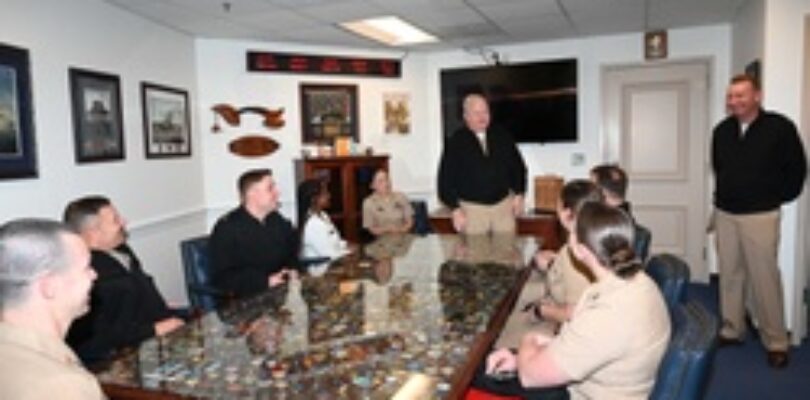 Navy Recruiters of the Year visit MCPON [Image 2 of 4]