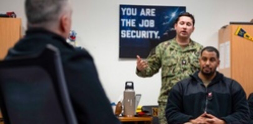 Adm. Jim Waters, Commander, Navy Recruiting Command visits Navy Recruiting Station Dezavala [Image 1 of 6]