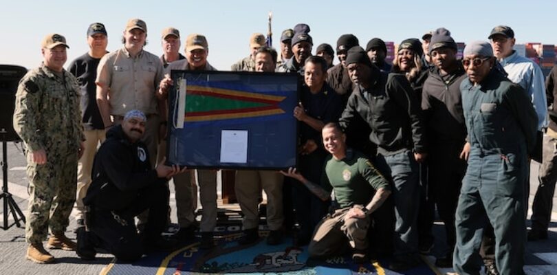 USNS Kanawha awarded Navy Unit Commendation for efforts while deployed to U.S. Central Command