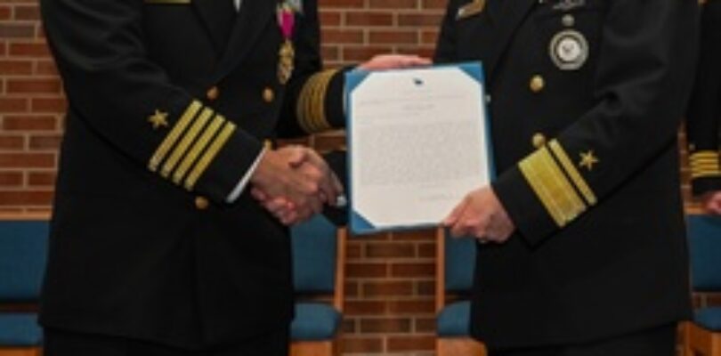 Commander Navy Recruiting Command hosts a Change of Command Ceremony [Image 4 of 7]