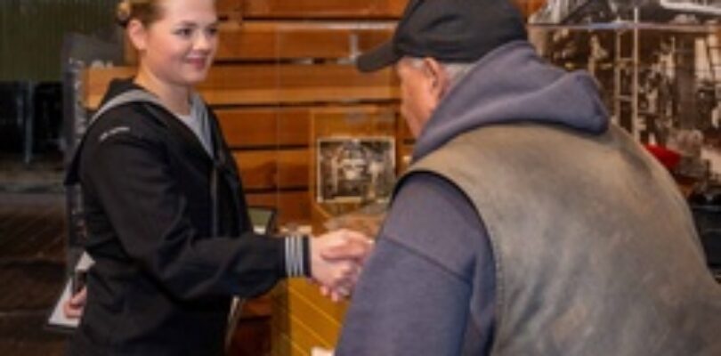 Recruits visit the California State Railroad Museum [Image 3 of 7]